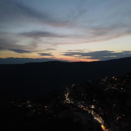 Hotel Deyanira Gorno Dryanovo Bagian luar foto