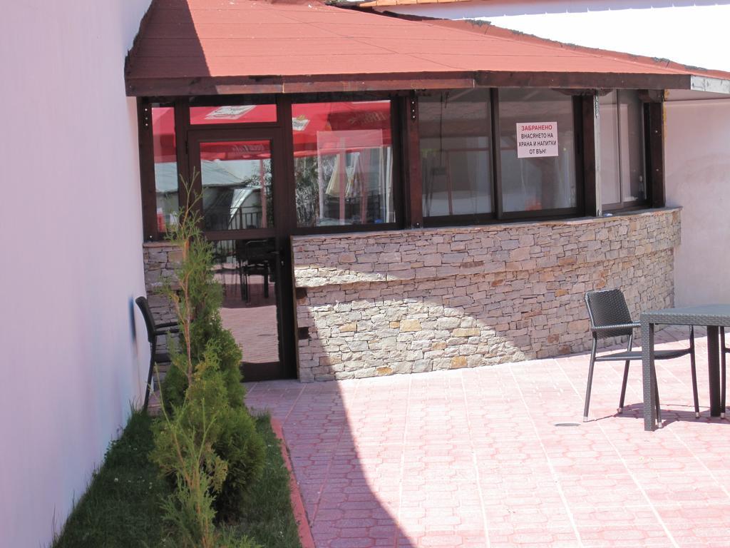 Hotel Deyanira Gorno Dryanovo Bagian luar foto