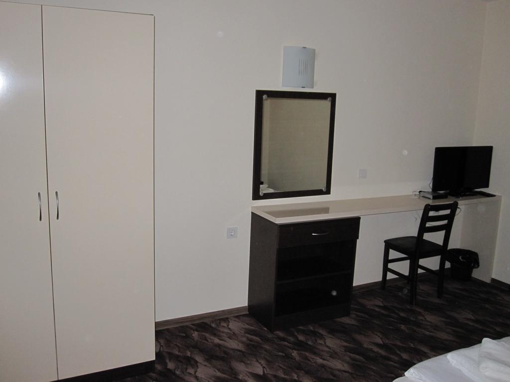 Hotel Deyanira Gorno Dryanovo Ruang foto