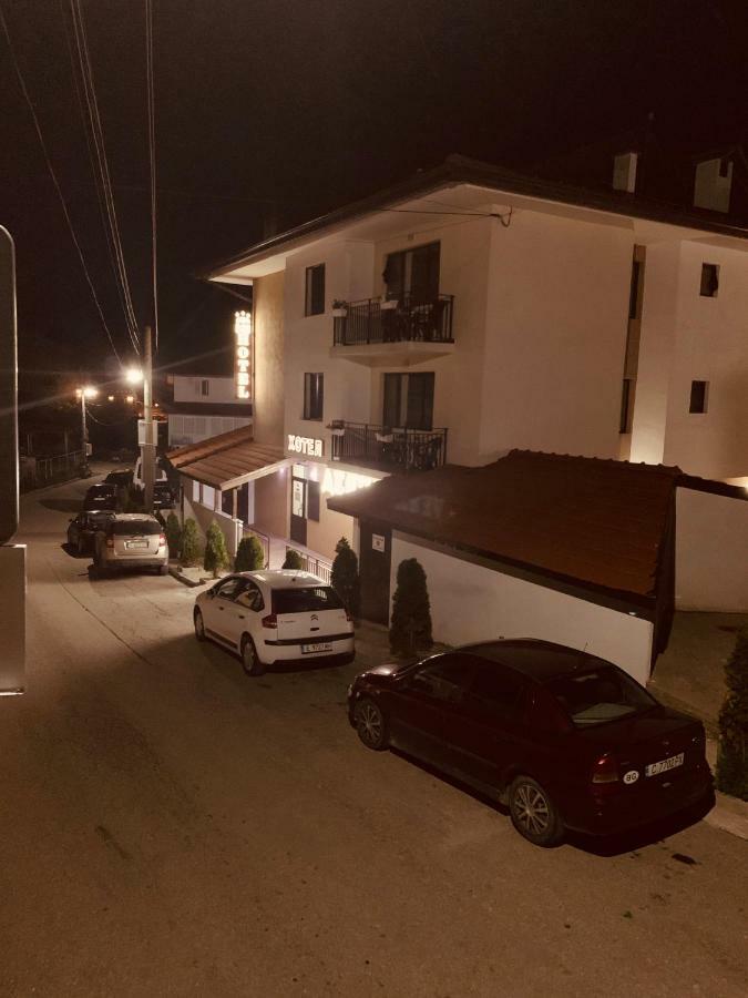 Hotel Deyanira Gorno Dryanovo Bagian luar foto